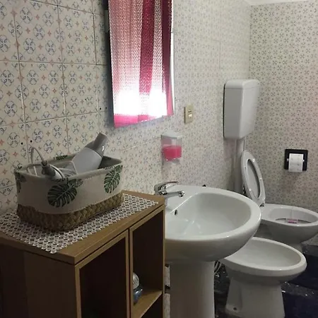 Bb Station Guest house