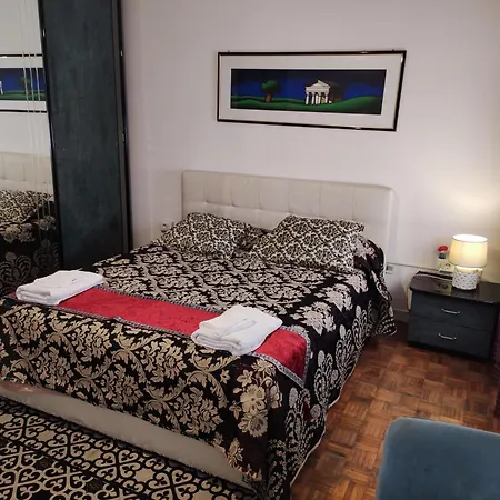 Bb Station Guest house